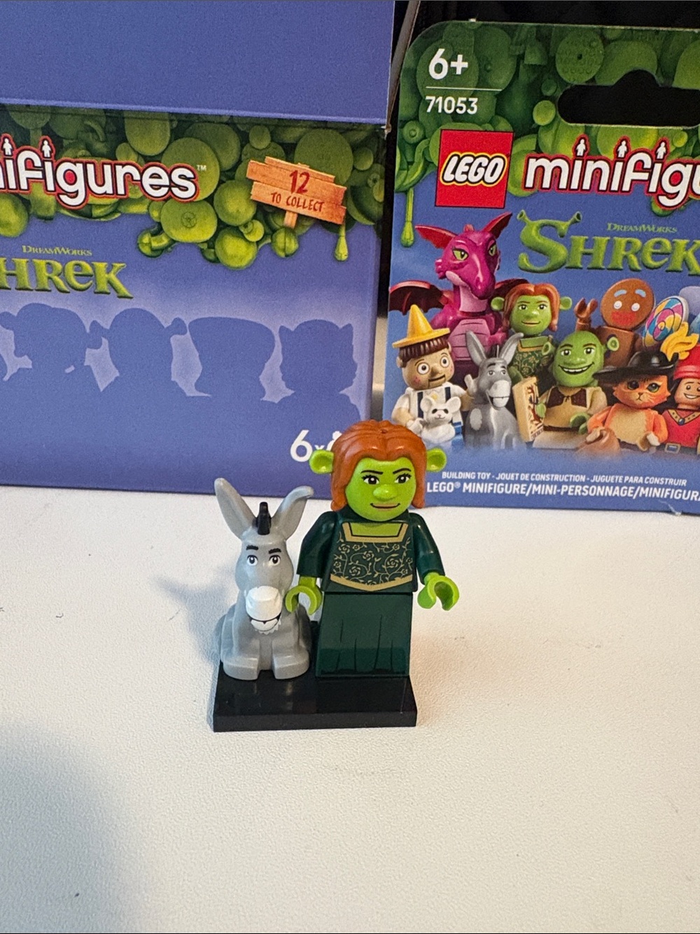 LEGO Shrek Fiona Minifigure with Donkey - Green comes with box